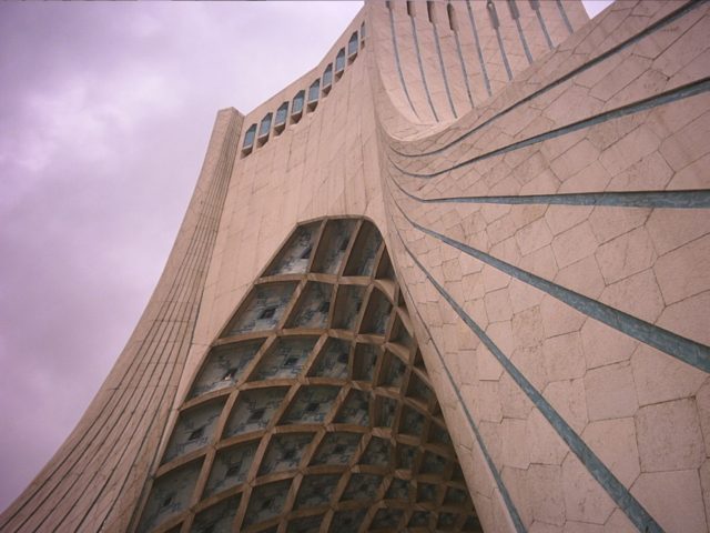 تکلیف بیت‌کوین در ایران تا سال ۹۷ مشخص خواهد شد