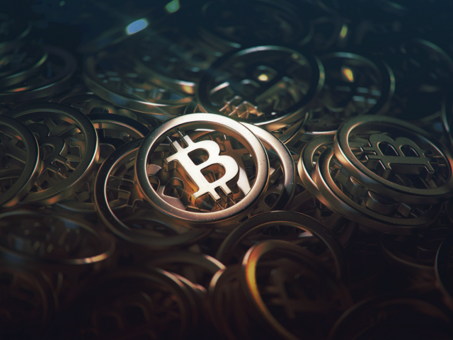 بیت‌کوین گوی سبقت را از پی‌پل ربود